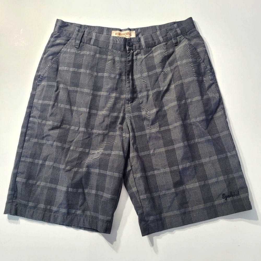 Ezekiel Mens Shorts Grey/Black Plaid